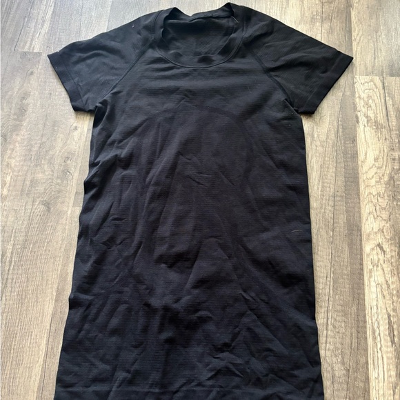 Lululemon Athletica Black Swiftly Top - Picture 1 of 6